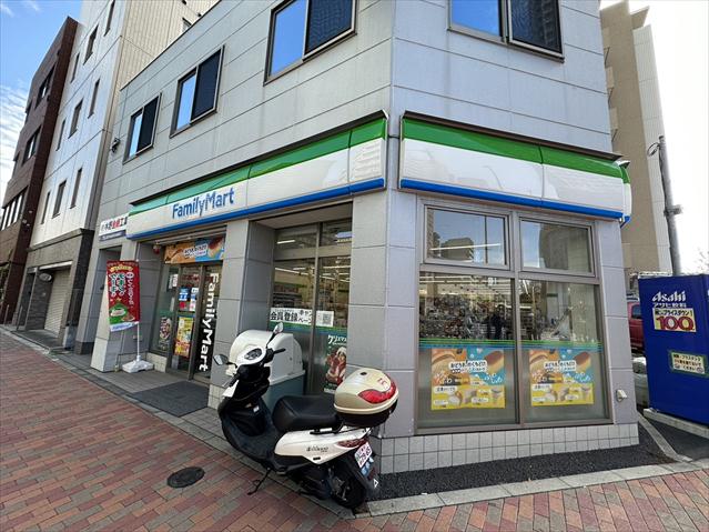 コンビニ　ファミリーマート江東白河四丁目店（コンビニ）まで494m