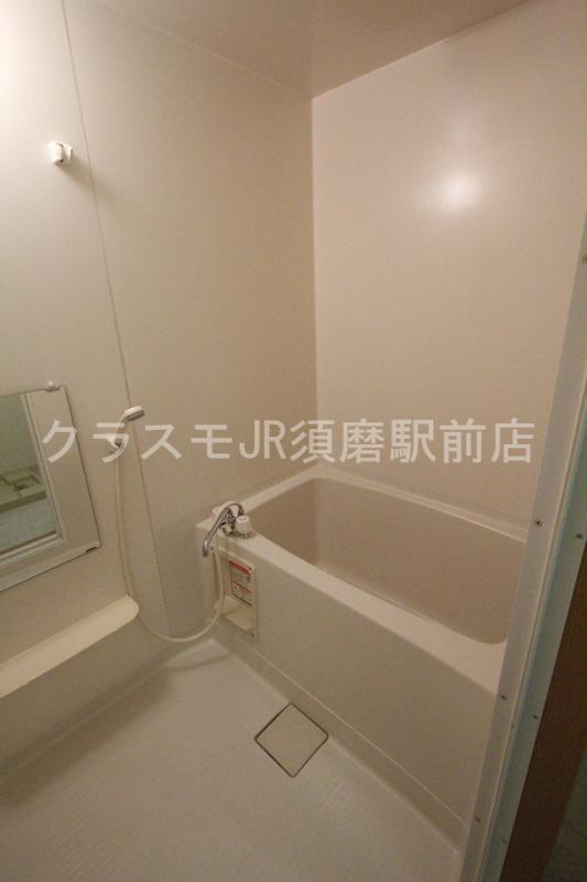 バス・シャワールーム　ゆったり浴槽です