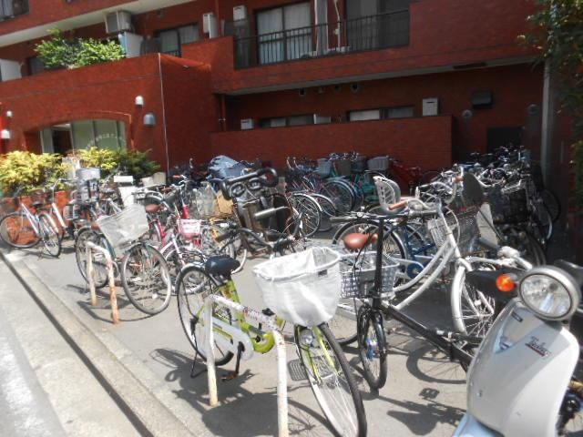 駐車場　★★敷地内、駐輪場★★