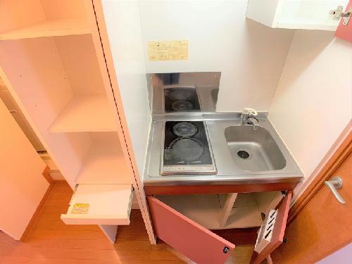 キッチン　設備・仕様は号室により異なる為、現況を優先致します。