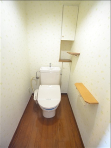 トイレ　写真は別のお部屋です。