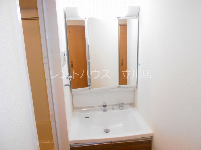 洗面設備　同建物参考写真
