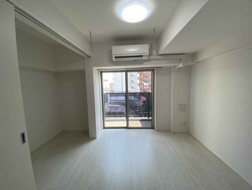 居室・リビング　RELUXIA TOKYO NORTH
