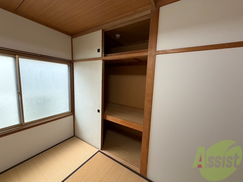 収納　こちらは収納です。物をしまう事ができますね！