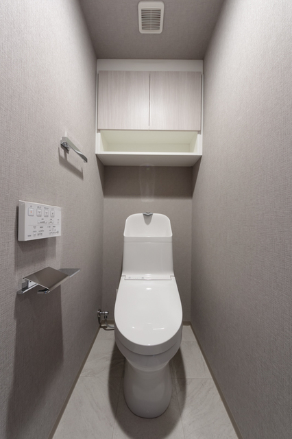 トイレ　※写真は同タイプ住戸です。