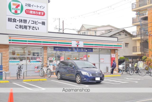 コンビニ　セブンイレブン（コンビニ）まで504m