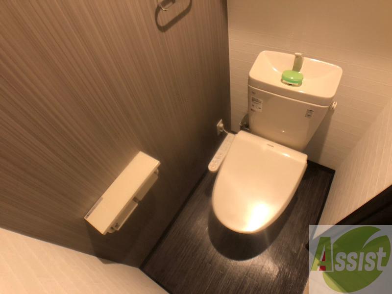 トイレ　シャワートイレになっているので快適です！