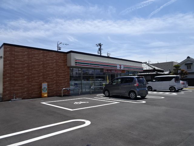 コンビニ　セブンイレブン　焼津１丁目店（コンビニ）まで360m