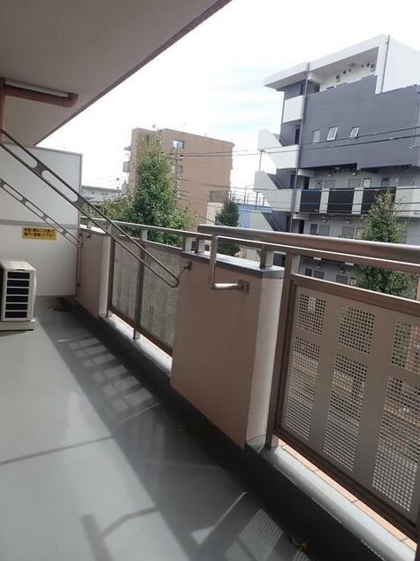 バルコニー　同物件別部屋参考写真