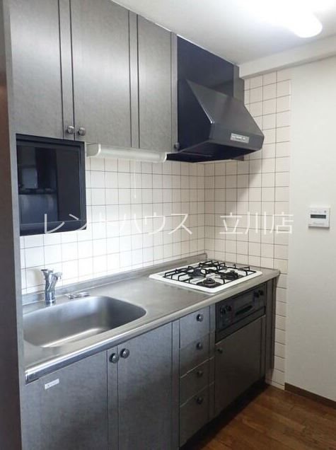 キッチン　同物件別部屋参考写真
