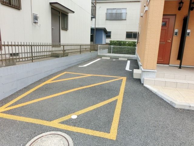 駐車場　敷地内の駐車場です。
