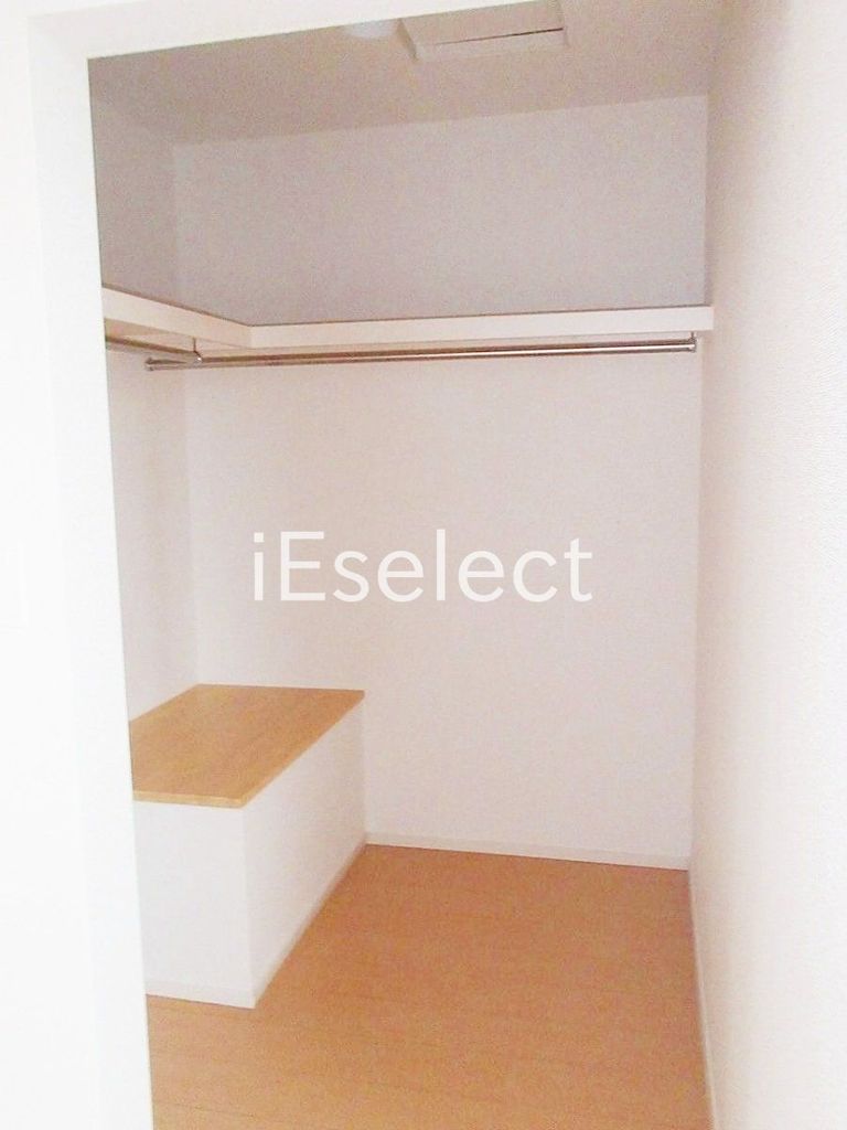 収納　収納便利なウォークインクローゼット
