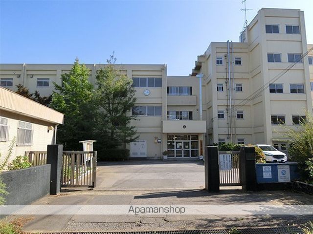 小学校　千葉市立西小中台小学校（小学校）まで819m