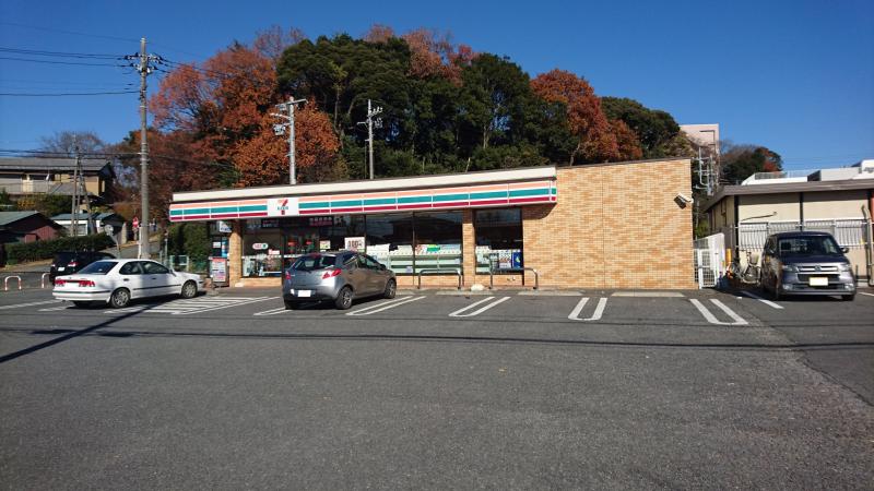 コンビニ　セブンイレブン 取手新町3丁目店（コンビニ）まで379m