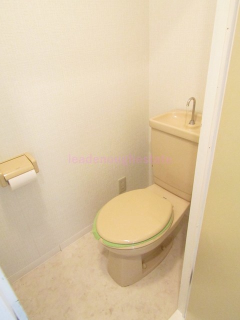 デザイナーズ8マンションのトイレ写真