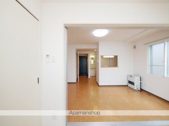 地下鉄南北線 平岸駅 徒歩4分 4階建 築13年の居間写真