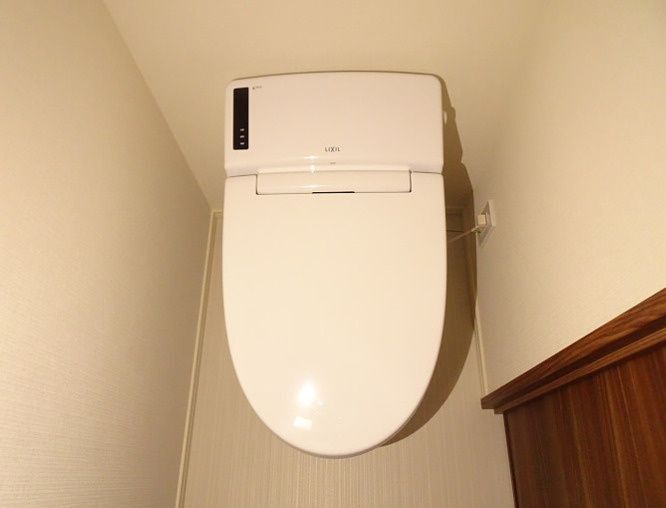 トイレ　別タイプ部屋　参考写真です