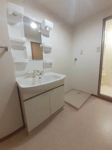 洗面設備　忙しい朝には欠かせない洗面所です