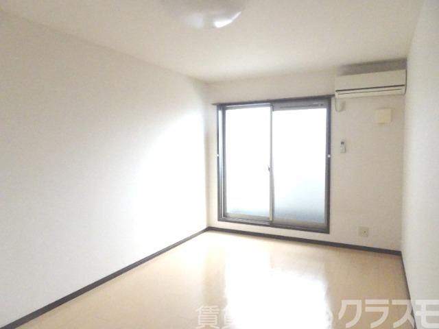 居室・リビング　明るいお部屋です♪