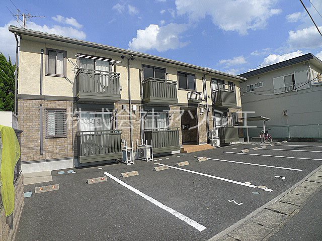 建物外観　吉川市のお部屋探しはアソシエ住まいの窓口へ。