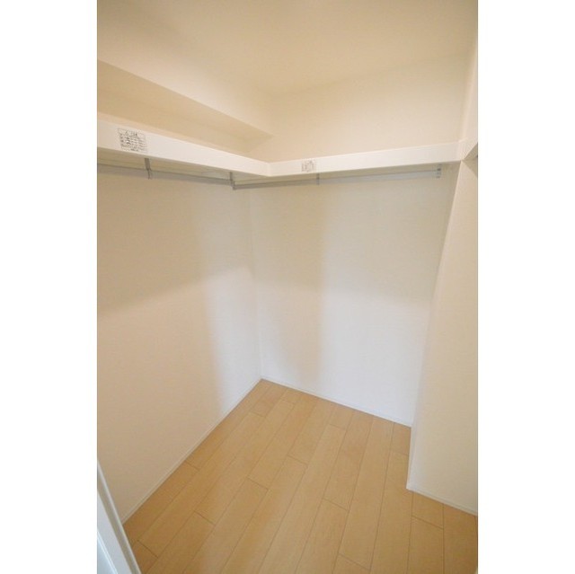 収納　ウォークインクローゼット　別の部屋の参考