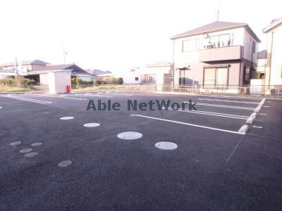 駐車場　駐車場