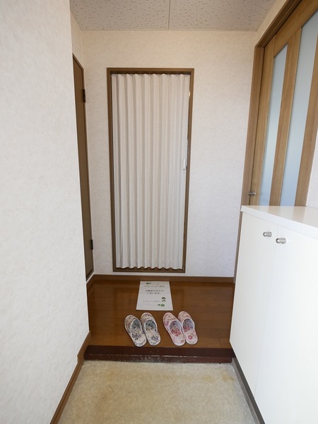 リヴェール吹上の玄関写真
