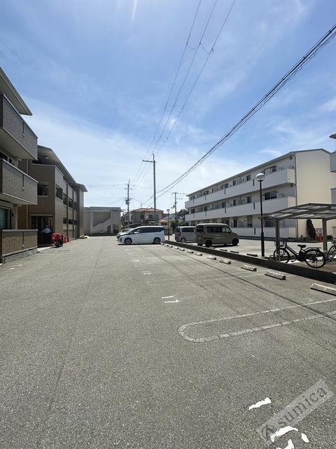 駐車場　広々とした敷地内駐車場を完備♪♪