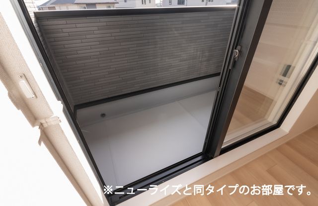ニュー ライジング サンの内装写真