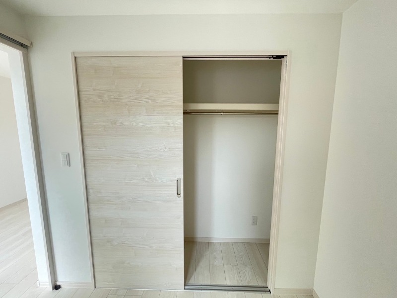 収納　※別部屋写真、現況優先