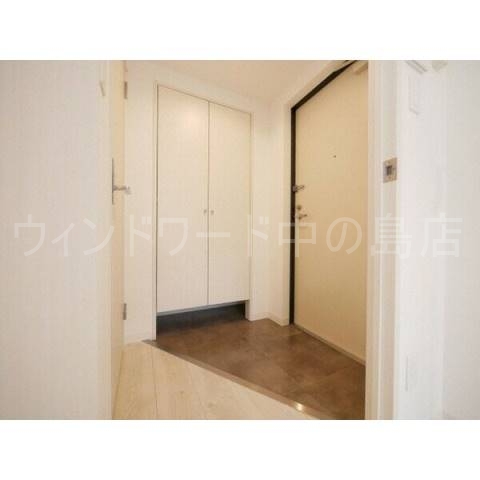 玄関　詳細は、ウィンドワード中の島店までご相談下さい。
