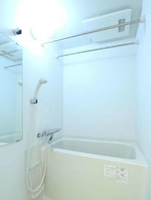 小田急小田原線 相武台前駅 徒歩2分 8階建 築14年の風呂写真