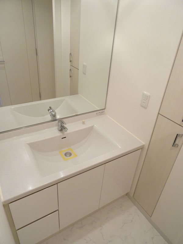 洗面設備　※別部屋の参考写真です。