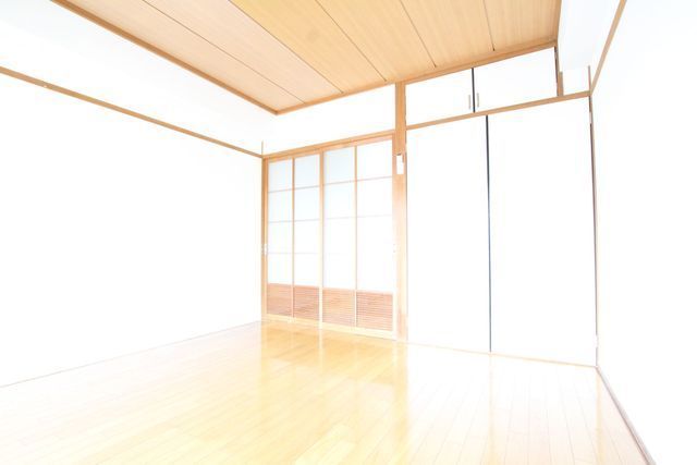 第二すみれコーポの居間写真