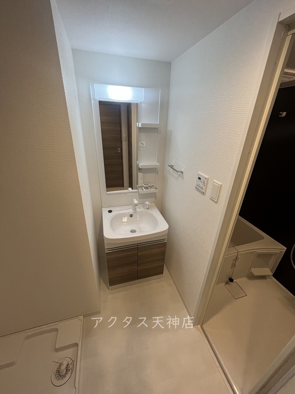 地下鉄箱崎線 呉服町駅 徒歩5分 12階建 築4年の内装写真