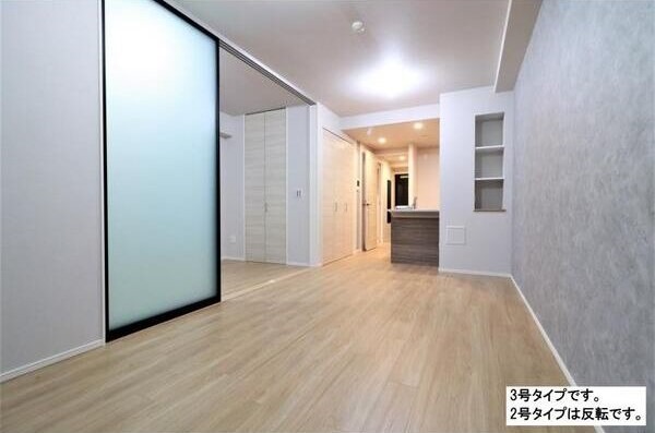 ＪＲ大阪環状線 寺田町駅 徒歩1分 8階建 築2年の居間写真