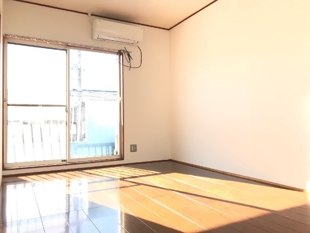 ブルーハイムの居間写真