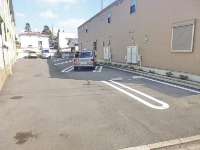 駐車場　★敷地内駐車場あり★