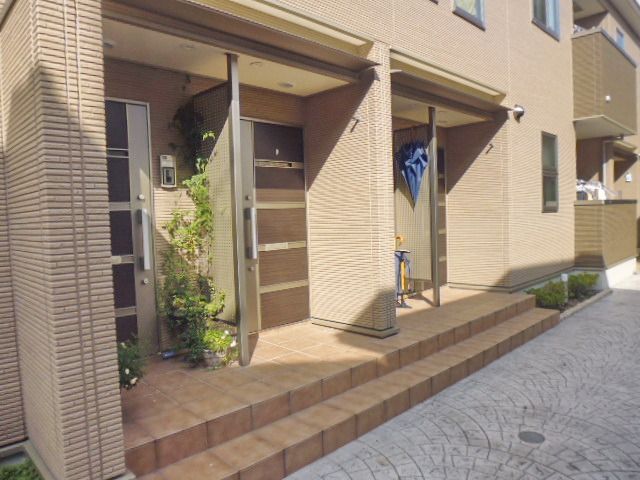 エントランス　★入口付近★