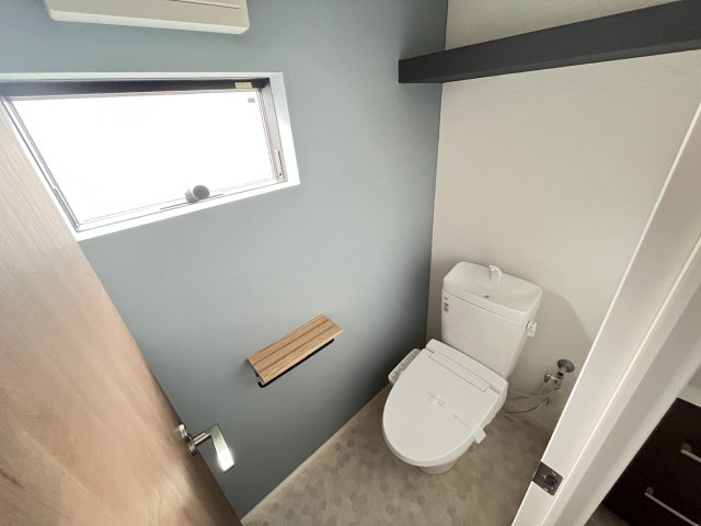 ＪＲ鹿児島本線 吉塚駅 徒歩18分 3階建 築8年のトイレ写真