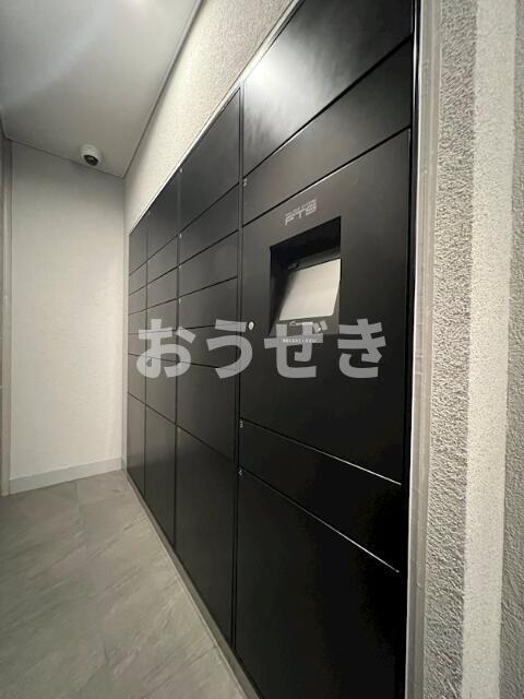 エントランス　宅配ボックス