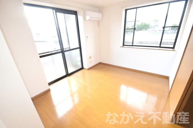 ＪＲ牟岐線 阿波中島駅 徒歩11分 2階建 築26年の居間写真