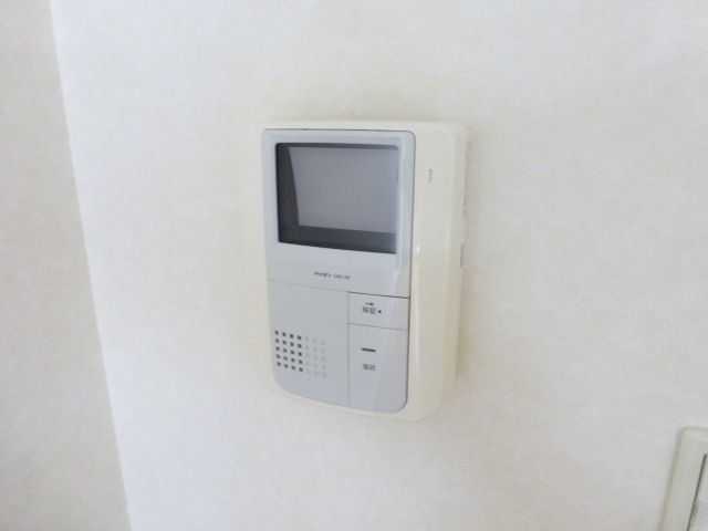 セキュリティ　別部屋の参考写真になります。ニターホン