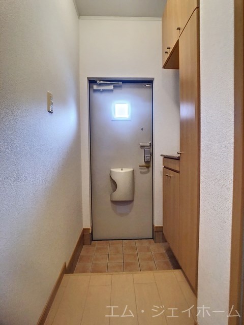 ＪＲ北陸本線 長浜駅 徒歩47分 2階建 築19年の玄関写真