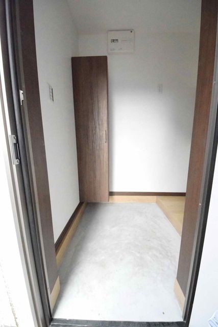 玄関　★お部屋探しは株式会社タウンハウジング東京まで★