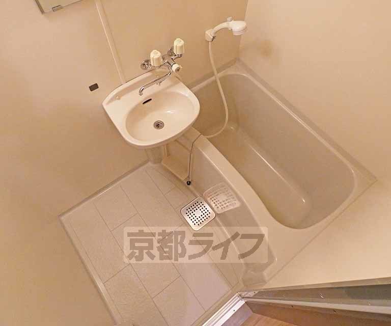 バス・シャワールーム　浴室です。