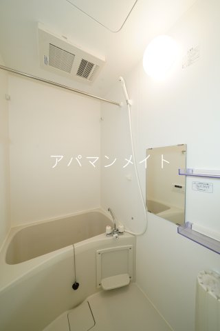 バス・シャワールーム　ゆったり過ごせるお風呂です