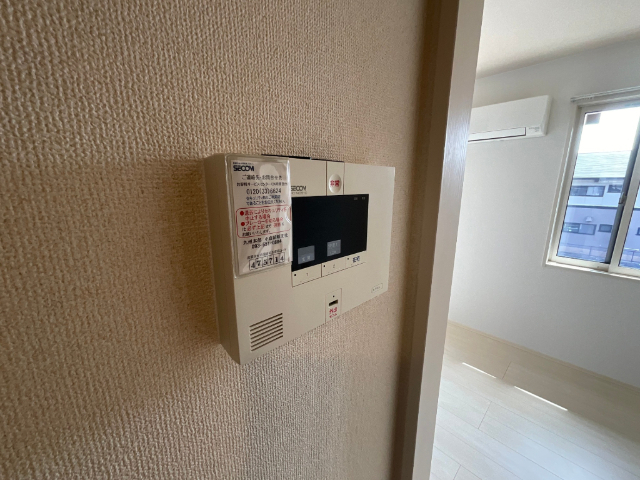 セキュリティ　写真は２０２号室のです。