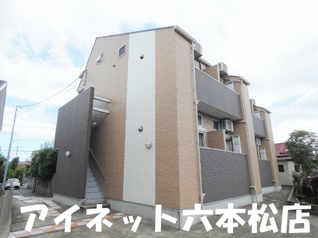 建物外観　設備の整った1SK物件です。