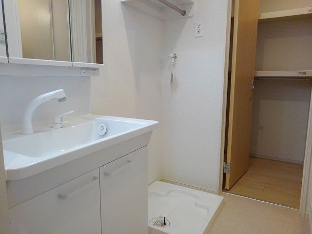 名鉄名古屋本線 新川橋駅 徒歩7分 2階建 築7年の内装写真